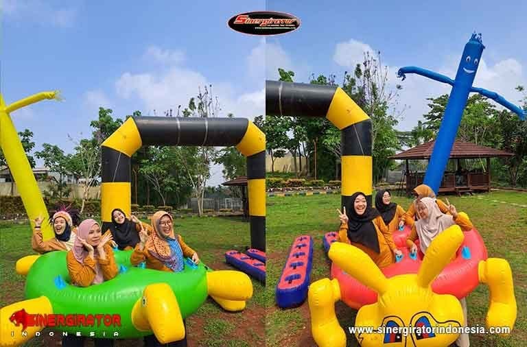 Peralatan lapangan yang digunakan dalam gathering kantor